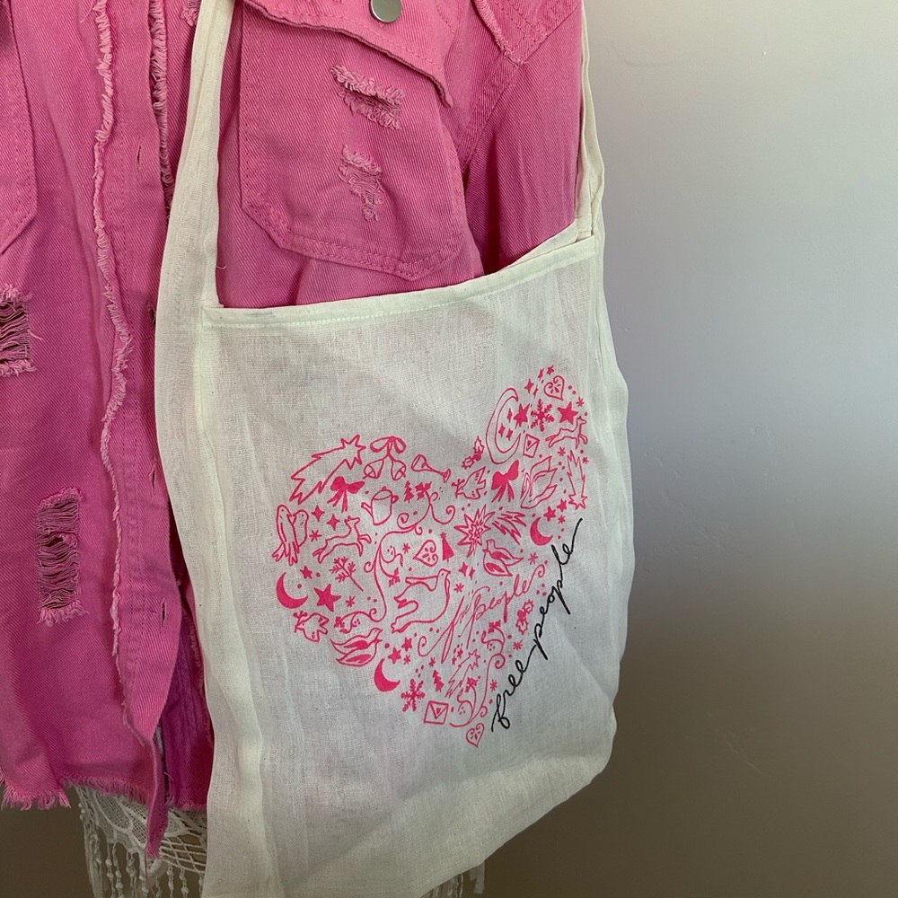 Free People Pink and Cream Tote EUC. Like New.